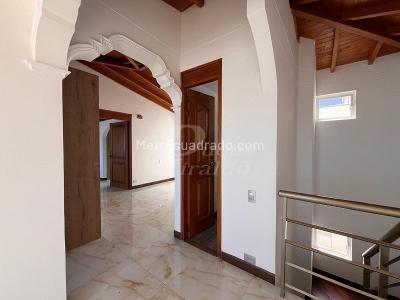 Apartamento de 3 alcobas en arriendo en El Poblado, Medellín, 170 m² · foto 5 de 20
