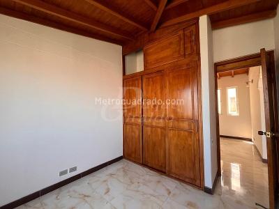 Apartamento de 3 alcobas en arriendo en El Poblado, Medellín, 170 m² · foto 19 de 20