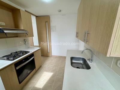 Apartamento de 3 alcobas en venta en Camino Verde, Envigado, 85 m² · foto 4 de 20