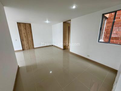 Apartamento de 3 alcobas en venta en Camino Verde, Envigado, 85 m² · foto 9 de 20