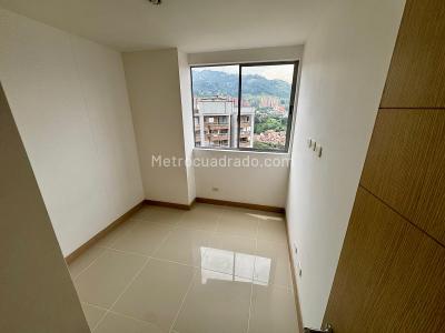 Apartamento de 3 alcobas en venta en Camino Verde, Envigado, 85 m² · foto 12 de 20