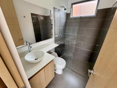 Apartamento de 3 alcobas en venta en Camino Verde, Envigado, 85 m² · foto 19 de 20