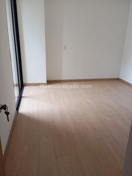 2BR Apartment in San Antonio De Pereira (64 m²) - 3