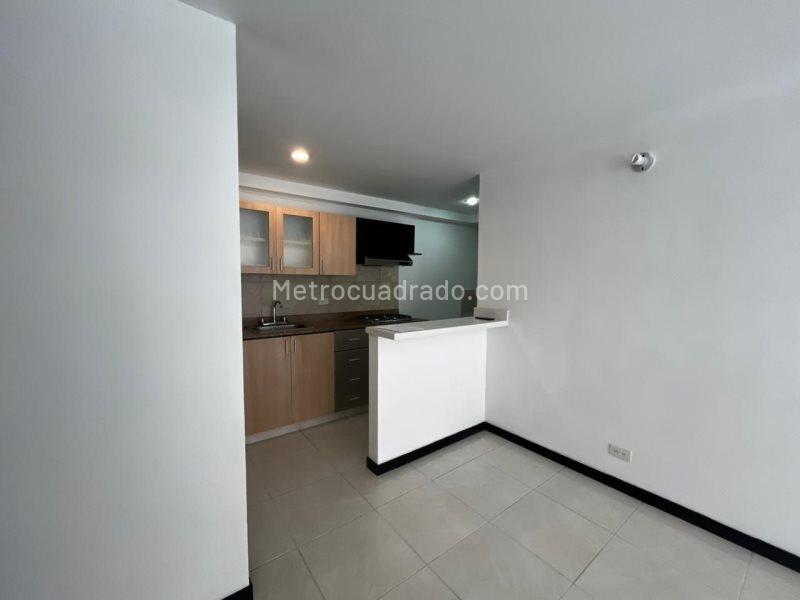 3BR Apartment for Rent in Ciudad del Río with Balcony and Parking - 6