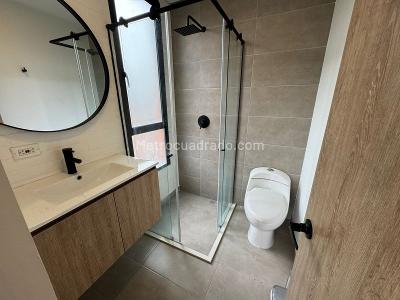 Apartamento de 2 alcobas en venta en Las Casitas, Envigado, 70 m² · foto 5 de 12