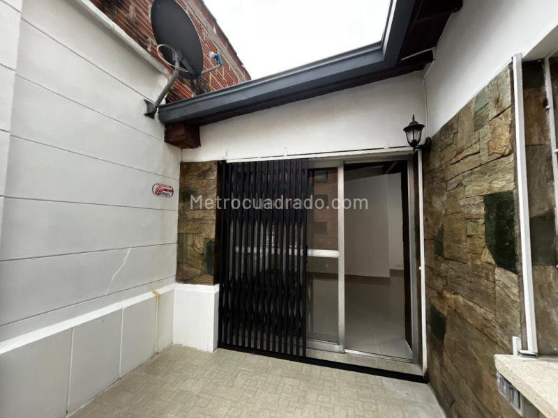 Casa Grande de 5 Alcobas en Laureles - 5