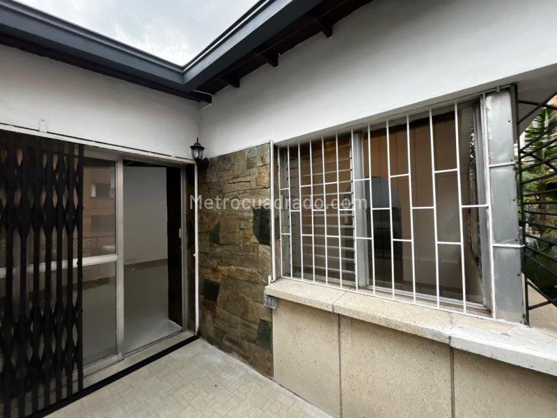 Casa Grande de 5 Alcobas en Laureles - 6