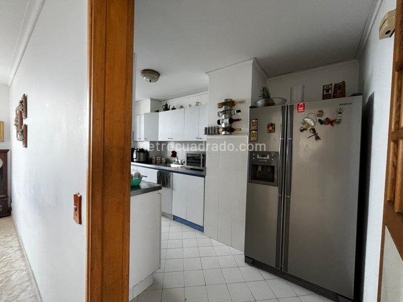 Spacious 3BR Apartment in Los Balsos - 5