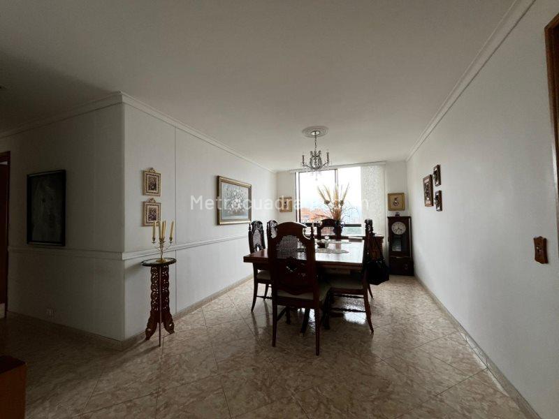 Spacious 3BR Apartment in Los Balsos - 7