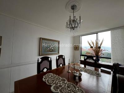 Apartamento de 3 alcobas en arriendo en El Poblado, Medellín, 147 m² · foto 8 de 20