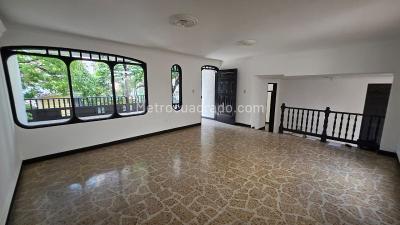 Apartamento de 4 alcobas en venta en Conquistadores, Medellín, 237 m² · foto 2 de 20