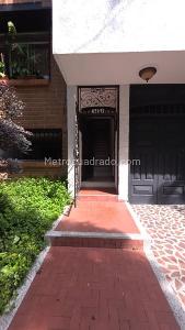 Apartamento de 4 alcobas en venta en Conquistadores, Medellín, 237 m² · foto 3 de 20