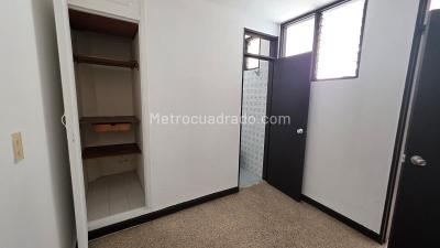 Apartamento de 4 alcobas en venta en Conquistadores, Medellín, 237 m² · foto 9 de 20