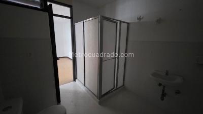 Apartamento de 4 alcobas en venta en Conquistadores, Medellín, 237 m² · foto 14 de 20
