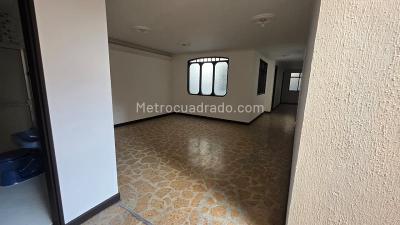 Apartamento de 4 alcobas en venta en Conquistadores, Medellín, 237 m² · foto 18 de 20