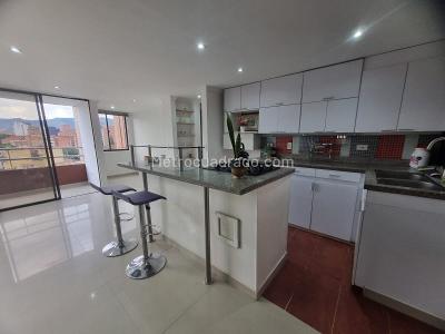 Apartamento de 3 alcobas en arriendo en El Velodromo, Medellín, 120 m² · foto 3 de 20