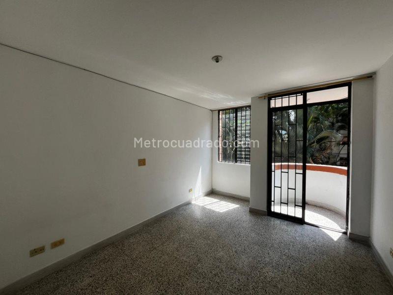 3BR Apartment Near Floresta Station - 4