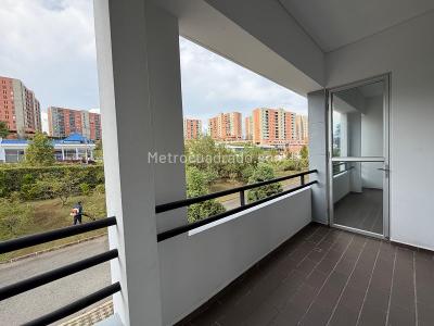 Casa de 3 alcobas en venta en Barro Blanco, Rionegro, 290 m² · foto 10 de 18