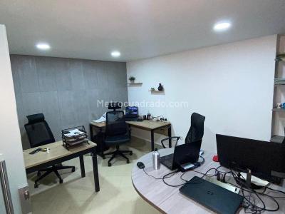 Casa de 3 alcobas en venta en Laureles, Medellín, 276 m² · foto 14 de 16