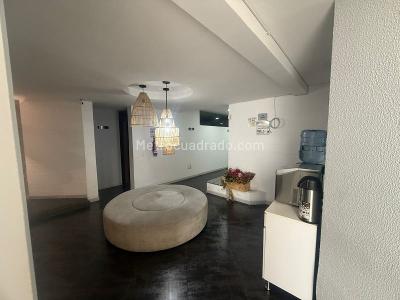 Casa de 5 alcobas en venta en Laureles, Medellín, 280 m² · foto 15 de 20