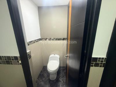 Casa de 5 alcobas en venta en Laureles, Medellín, 280 m² · foto 16 de 20