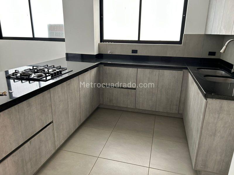 4BR House in Barro Blanco (220 m²) - 2