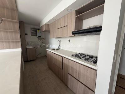Apartamento de 2 alcobas en venta en El Porvenir, Rionegro, 48 m² · foto 2 de 10