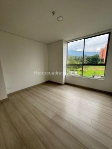 Apartamento de 3 alcobas en arriendo en Loma El Escobero, Envigado, 150 m² · foto 7 de 19