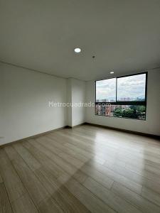 Apartamento de 3 alcobas en arriendo en Loma El Escobero, Envigado, 150 m² · foto 10 de 19