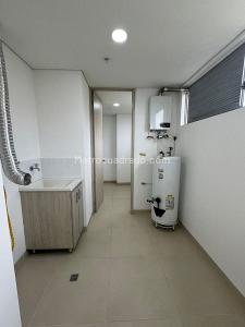 Apartamento de 3 alcobas en arriendo en Loma El Escobero, Envigado, 150 m² · foto 18 de 19