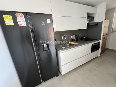 Apartamento de 2 alcobas en venta en El Trapiche, Sabaneta, 70 m² · foto 2 de 12
