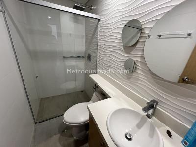 Apartamento de 2 alcobas en venta en El Trapiche, Sabaneta, 70 m² · foto 11 de 12