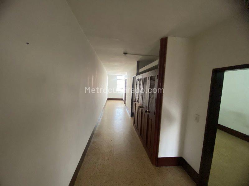 3BR Apartment in Sector Centro (68 m²) - 4