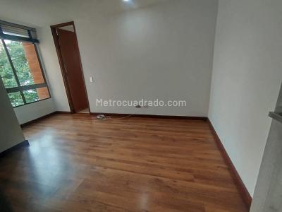 Apartamento de 3 alcobas en arriendo en El Poblado, Medellín, 140 m² · foto 13 de 20