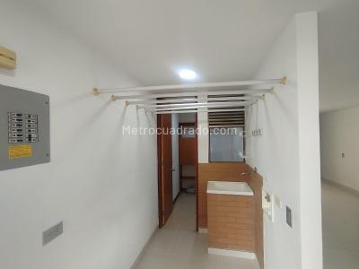 Apartamento de 3 alcobas en arriendo en El Poblado, Medellín, 140 m² · foto 17 de 20