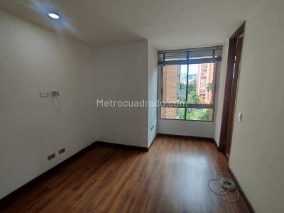 Apartamento de 3 alcobas en arriendo en El Poblado, Medellín, 140 m² · foto 18 de 20