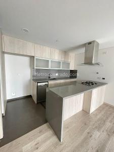 Apartamento de 2 alcobas en venta en El Poblado, Medellín, 75 m² · foto 3 de 19