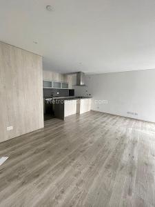 Apartamento de 2 alcobas en venta en El Poblado, Medellín, 75 m² · foto 6 de 19