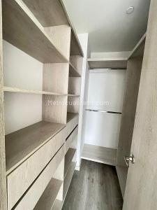 Apartamento de 2 alcobas en venta en El Poblado, Medellín, 75 m² · foto 16 de 19