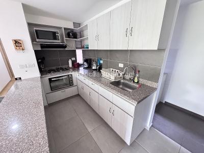 Apartamento de 3 alcobas en venta en El Trapiche, Sabaneta, 89 m² · foto 2 de 14