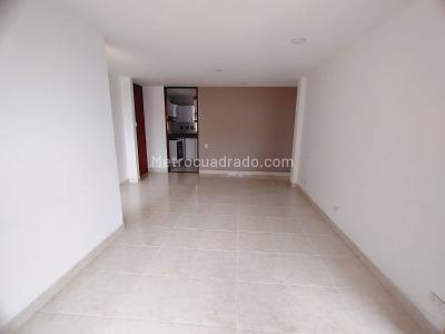 Apartamento en arriendo en Castropol, Medellín · foto 2 de 20