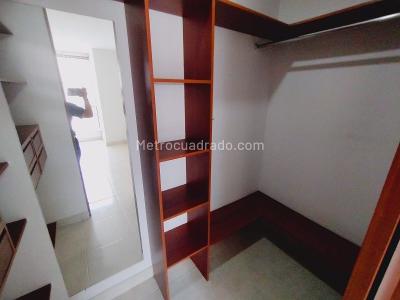 Apartamento en arriendo en Castropol, Medellín · foto 8 de 20