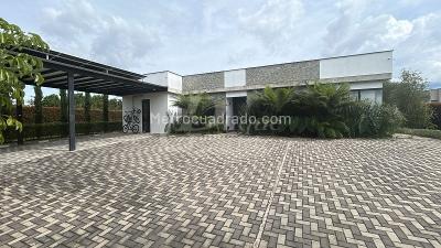 House for rent in Llanogrande, Rionegro