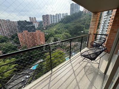 Apartamento de 3 alcobas en arriendo en El Poblado, Medellín, 158 m² · foto 19 de 20
