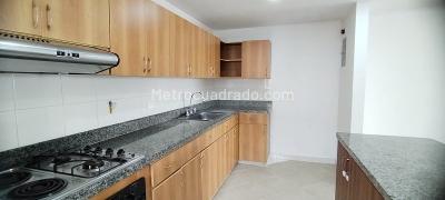 Apartamento de 2 alcobas en arriendo en El Poblado, Medellín, 88 m² · foto 2 de 17