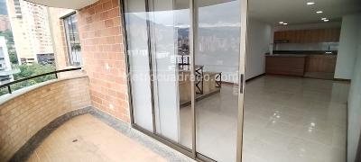 Apartamento de 2 alcobas en arriendo en El Poblado, Medellín, 88 m² · foto 8 de 17