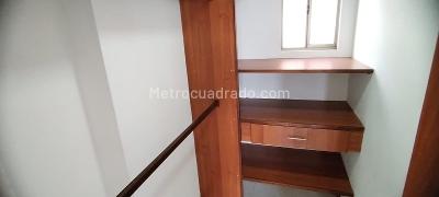 Apartamento de 2 alcobas en arriendo en El Poblado, Medellín, 88 m² · foto 12 de 17