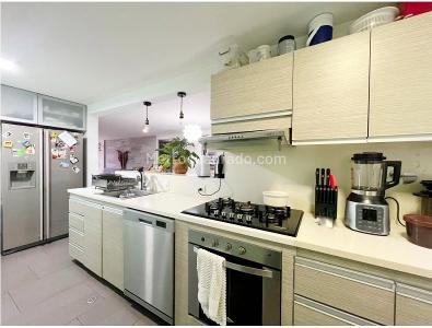 Apartamento en venta en El Poblado, Medellín · foto 4 de 14