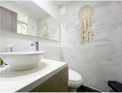 Apartamento en venta en El Poblado, Medellín · foto 7 de 14