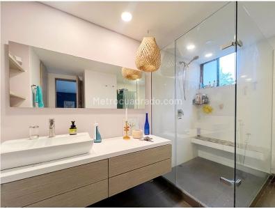 Apartamento en venta en El Poblado, Medellín · foto 12 de 14